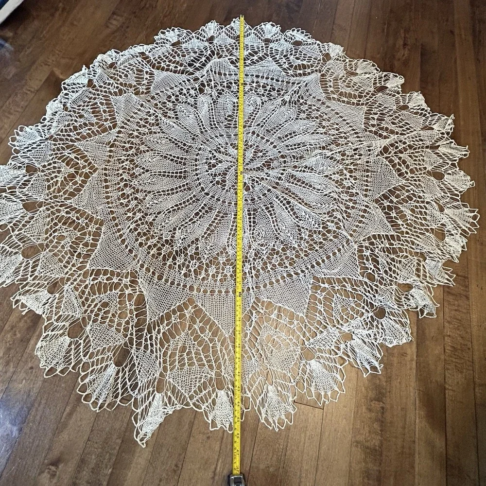 Vintage Handmade Lace Tablecloth 48
